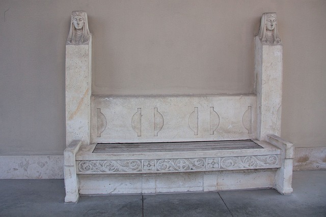 NBA进行了8场常规赛,这些比赛完毕之后NBA最新排名正式出炉。马刺在今天的比赛中对阵骑士.